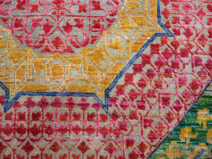 Mamluk Mamluk hand-knotted wool/sari silk rug in Yellow, 10' x 14'1" — SKU O075730 (view 8)