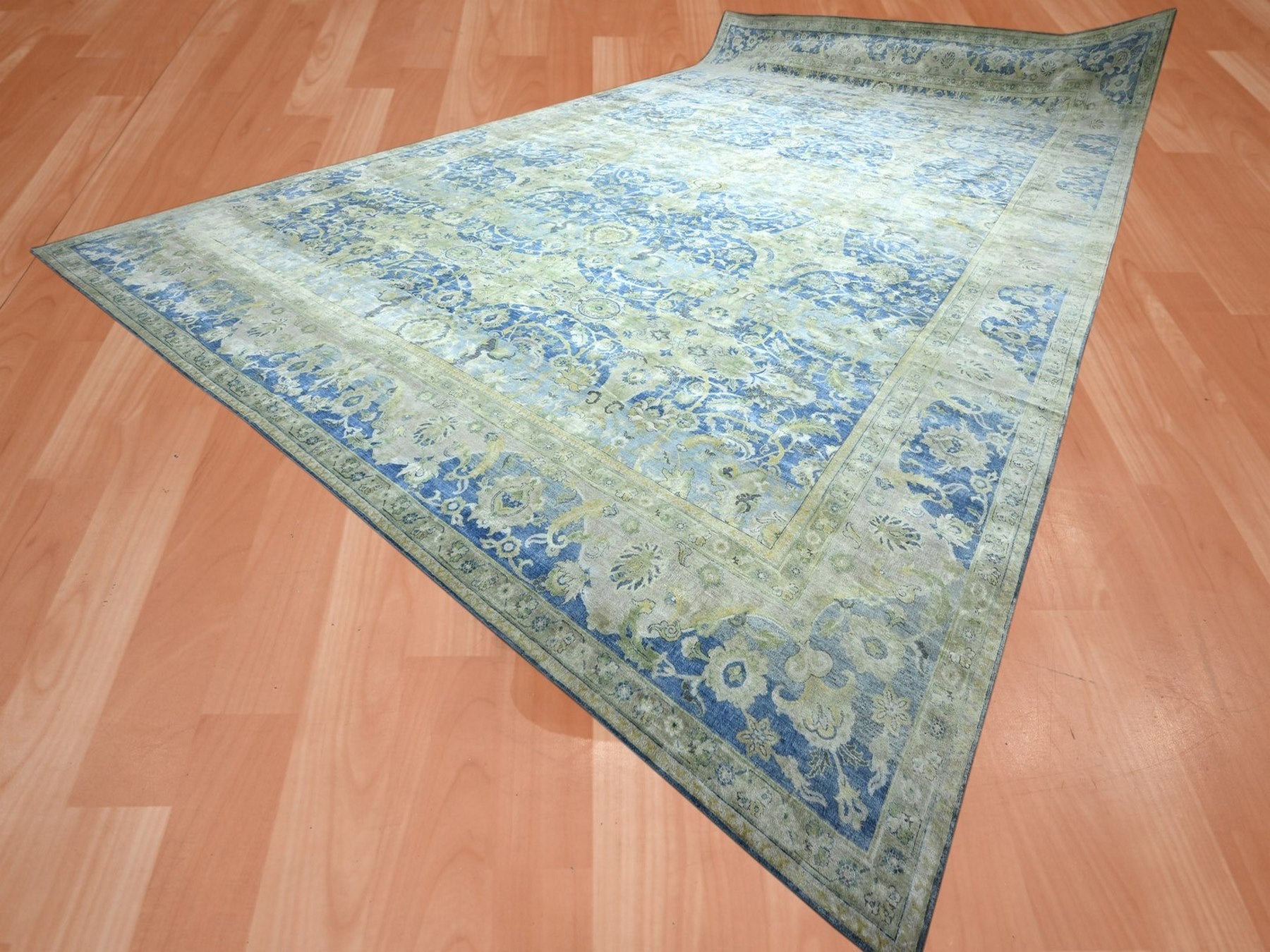 Blue 17'7" x 26'4" Fine Oriental Hand knotted Wool/Silk Rug - Sku: O075733