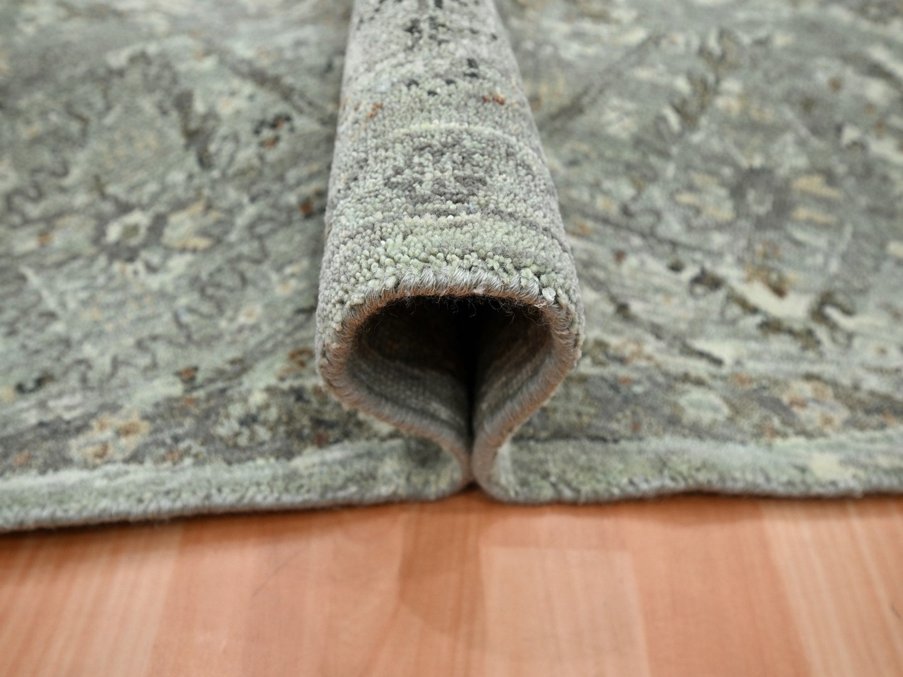 Oushak hand-knotted wool rug in Gray, 7'9" x 7'10" — SKU O075743 (view 5)