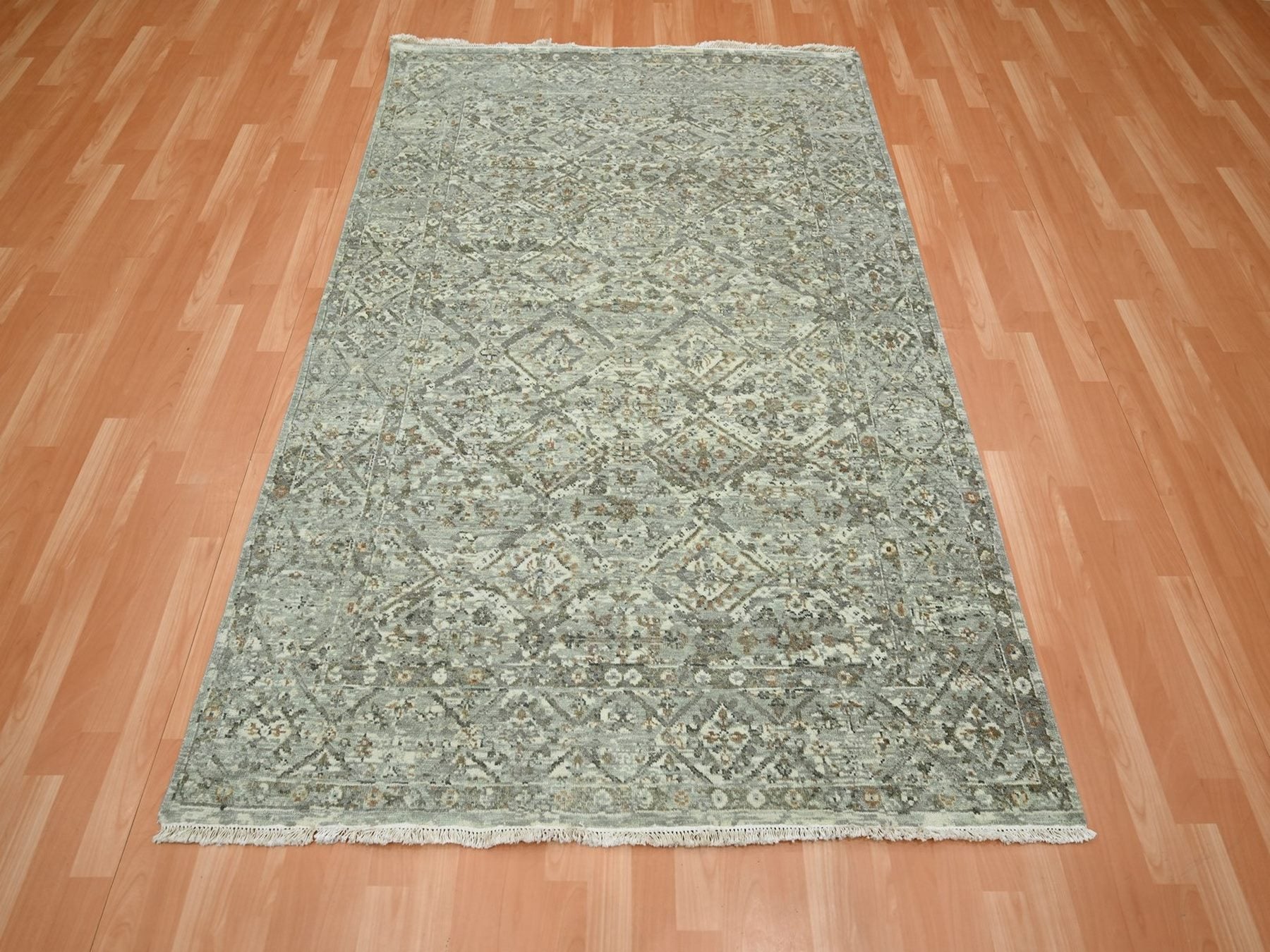Oushak hand-knotted wool rug in Gray, 5' x 7' — SKU O075746 (view 2)