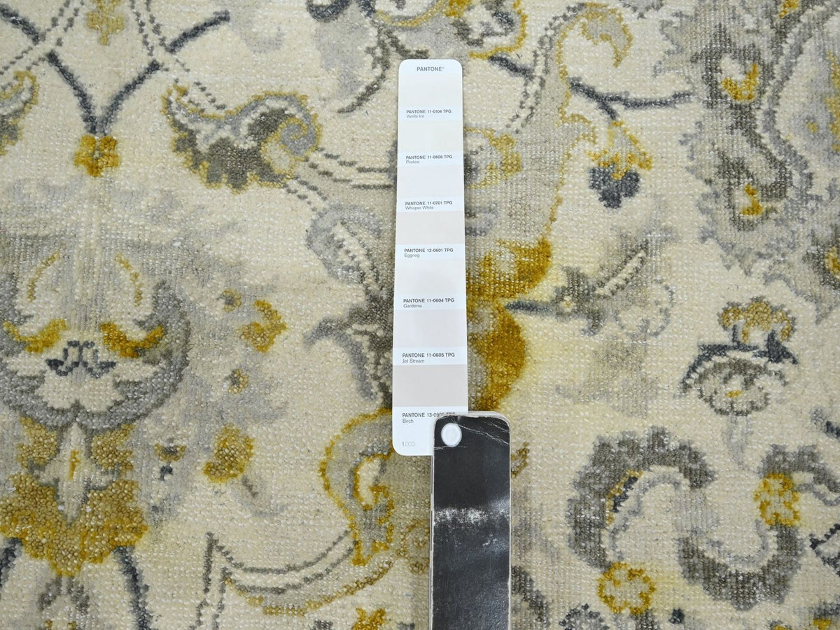Fine Oriental hand-knotted wool rug in Ivory & Gray, 9'1" x 12'1" — SKU O075826 (view 7)
