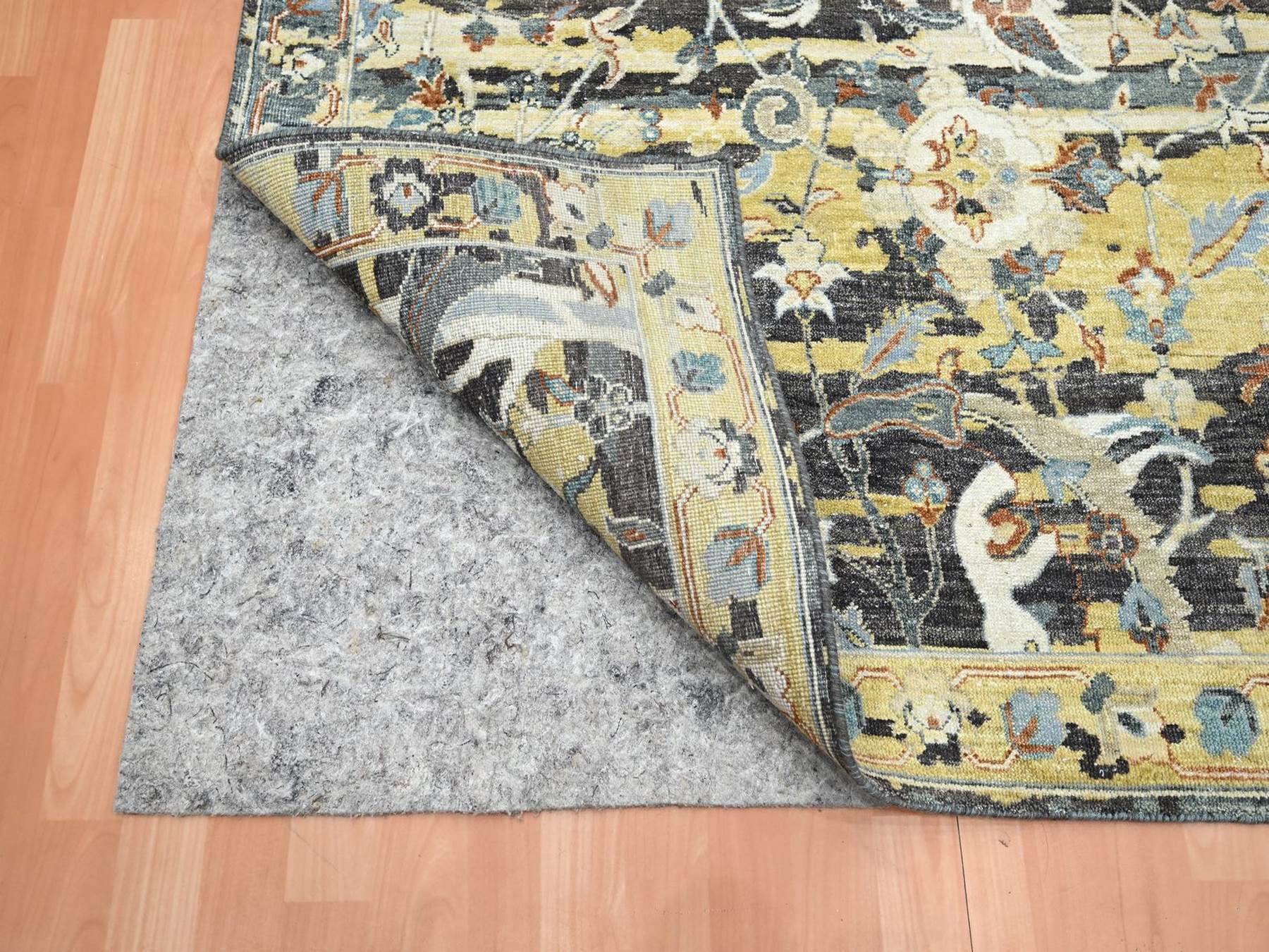 Transitional hand-knotted wool rug in Brown & Gold, 7'11" x 10'1" — SKU O075830 (view 4)