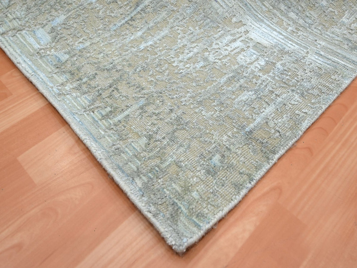 Modern / Contemporary hand-knotted wool/silk rug in Gray, 6' x 8'11" — SKU O075835 (view 6)