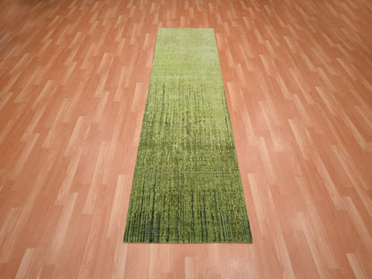 Green 2'7" x 8'5" Modern and Contemporary Hand knotted Wool Rug - Sku: O075839