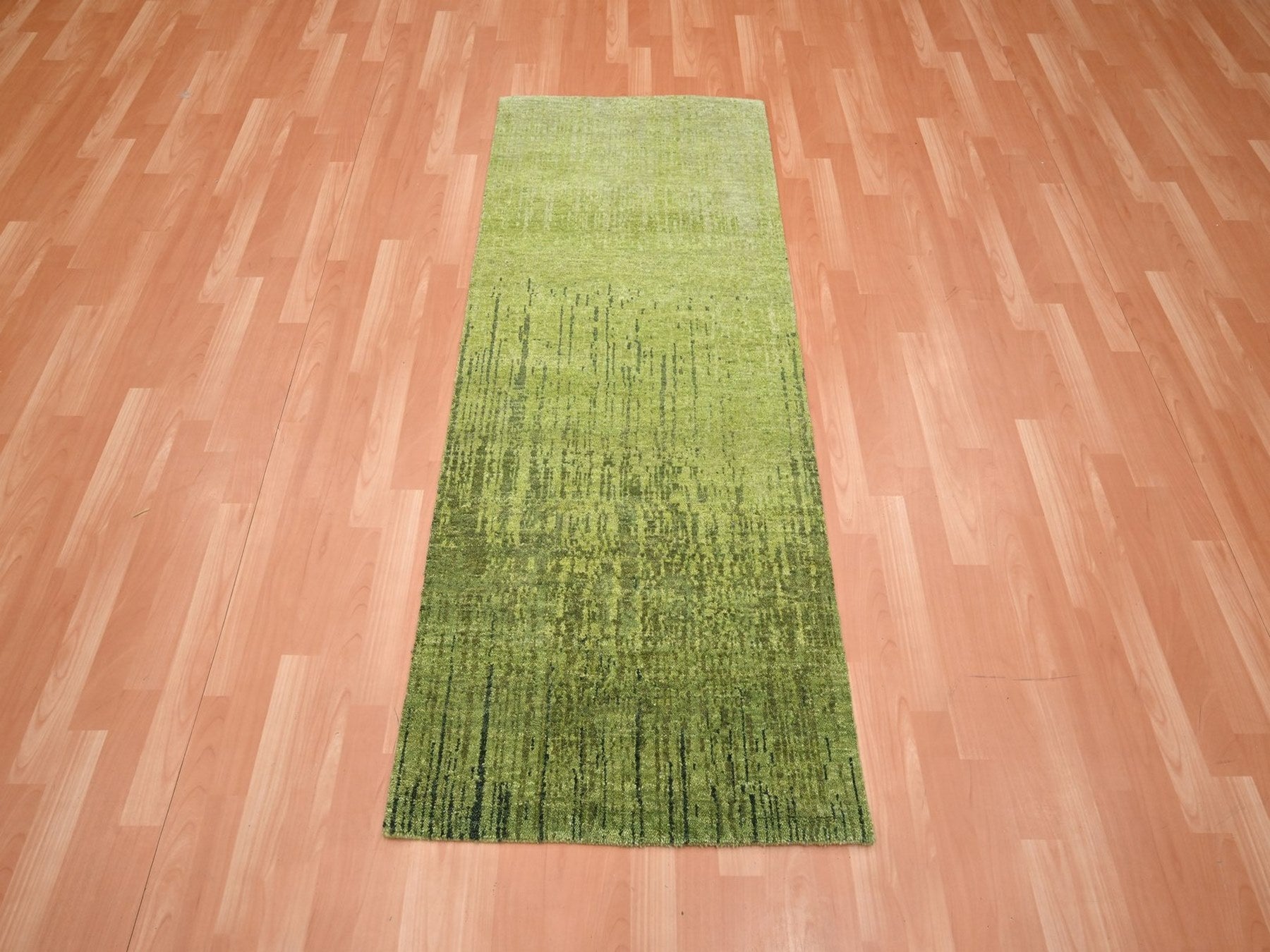 Green 2'7" x 6'1" Modern and Contemporary Hand knotted Wool Rug - Sku: O075842
