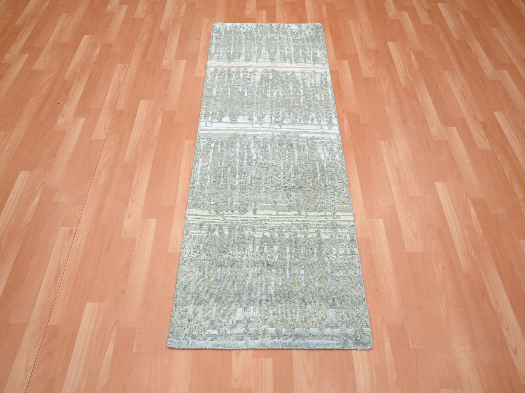 Modern / Contemporary hand-knotted wool/silk runner in Gray, 2'4" x 6' — SKU O075847 (view 2)