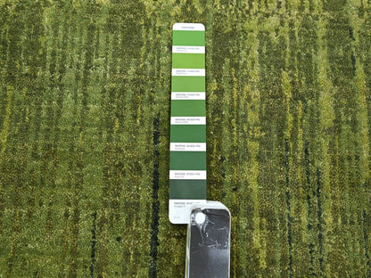 Green 4'1" x 6'3" Modern and Contemporary Hand knotted Wool Rug - Sku: O075860