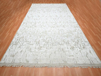 Modern / Contemporary hand-knotted silk rug in Ivory, 10' x 14' — SKU O075873 (view 2)