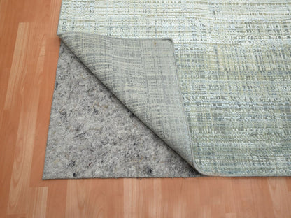 Modern / Contemporary hand-knotted wool/silk rug in Gray, 7'10" x 10'1" — SKU O075876 (view 4)