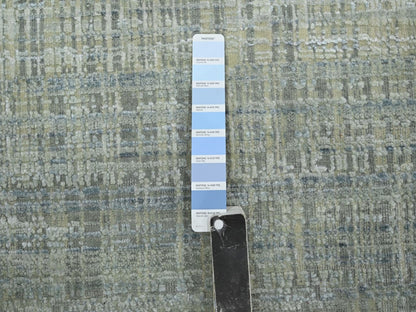 Modern / Contemporary hand-knotted wool/silk rug in Gray, 7'10" x 10'1" — SKU O075876 (view 7)