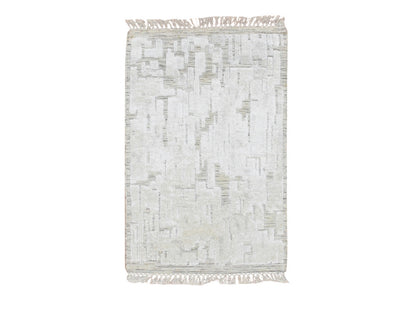 Modern / Contemporary hand-knotted silk rug in Ivory, 2' x 3' — SKU O075877