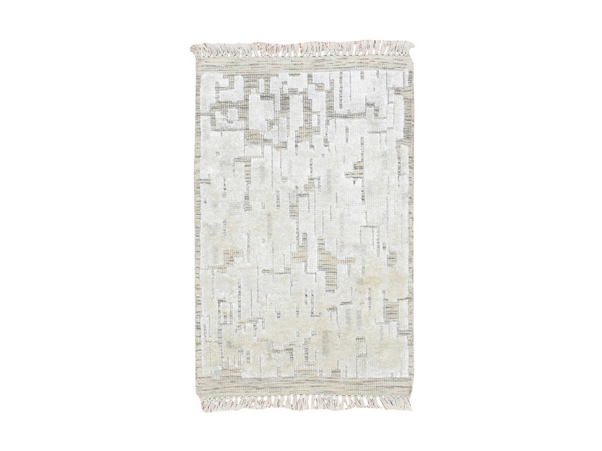 Modern / Contemporary hand-knotted silk rug in Ivory, 2' x 3' — SKU O075878