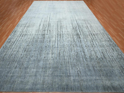 Modern / Contemporary hand-knotted wool rug in Gray, 12'1" x 15'1" — SKU O075886 (view 2)