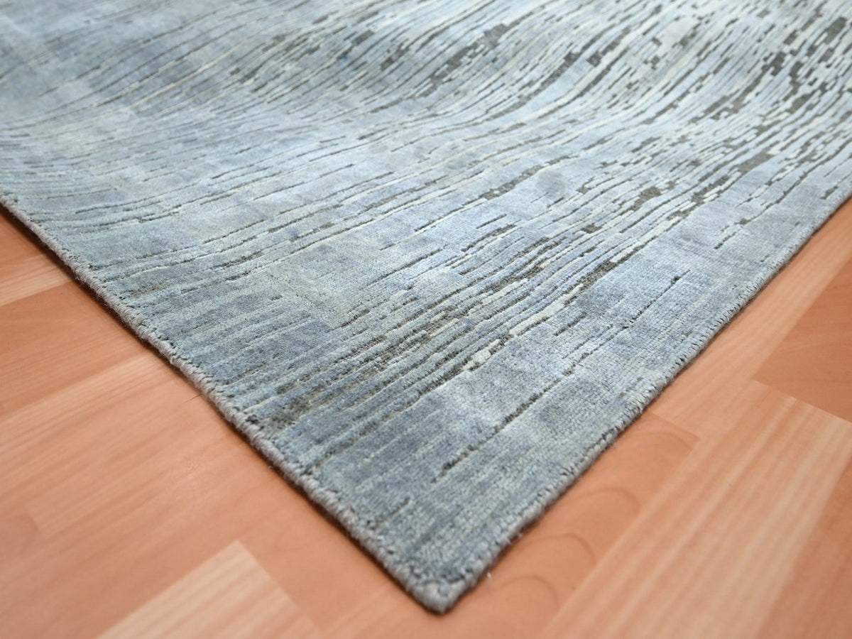 Modern / Contemporary hand-knotted wool rug in Gray, 12'1" x 15'1" — SKU O075886 (view 6)