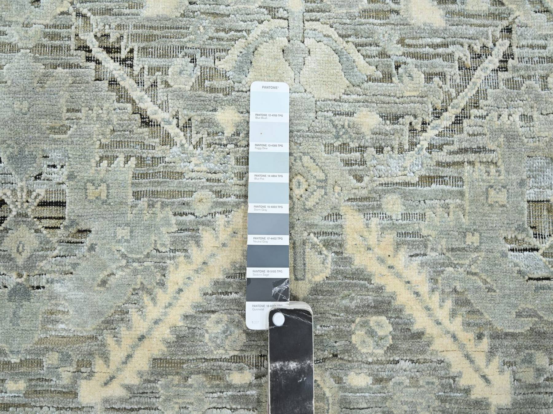Oushak Oushak hand-knotted silk rug in Gray & Blue, 5'2" x 7'4" — SKU O075906 (view 4)