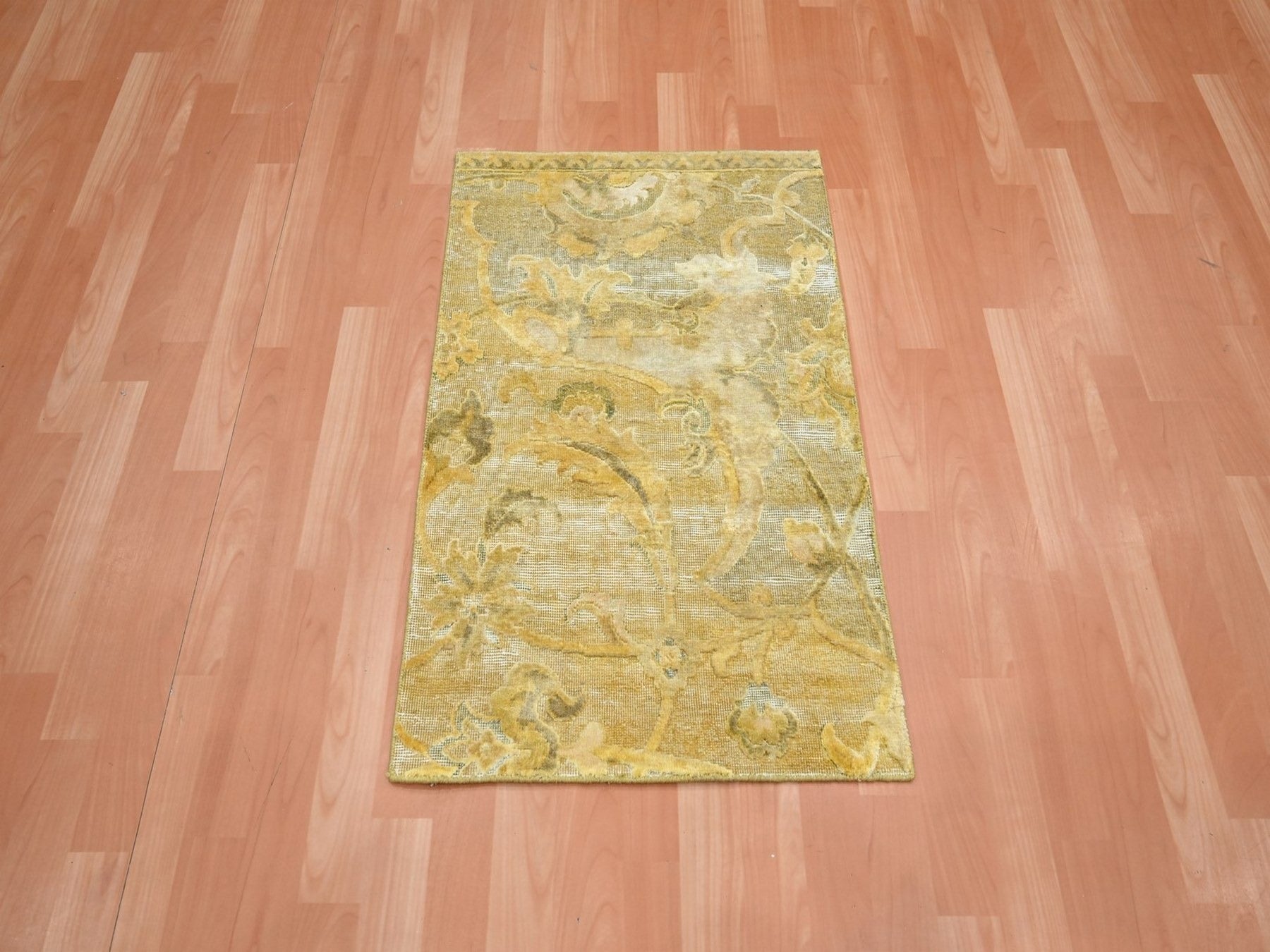 Silk hand-knotted silk rug in Yellow, 2' x 3' — SKU O075910 (view 2)