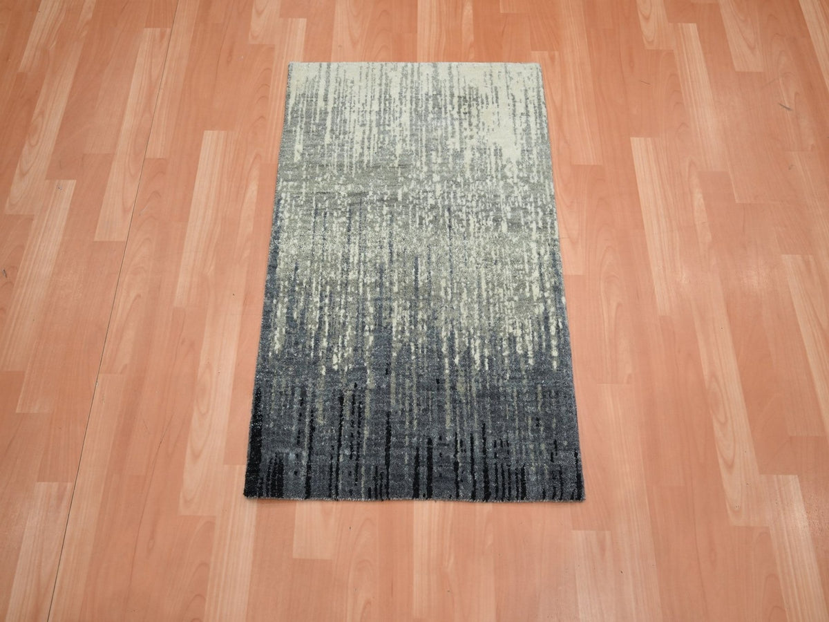 Modern / Contemporary hand-knotted wool rug in Gray, 2' x 3' — SKU O075914 (view 2)