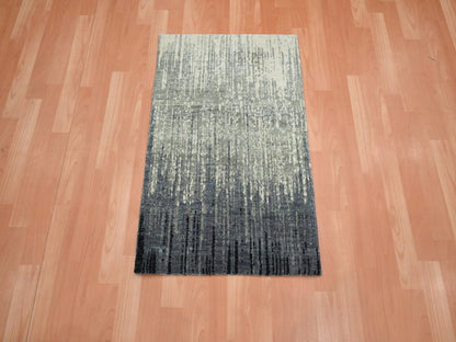Modern / Contemporary hand-knotted wool rug in Gray, 2' x 3' — SKU O075914 (view 2)
