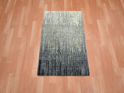 Modern / Contemporary hand-knotted wool rug in Gray, 2' x 3' — SKU O075915 (view 2)