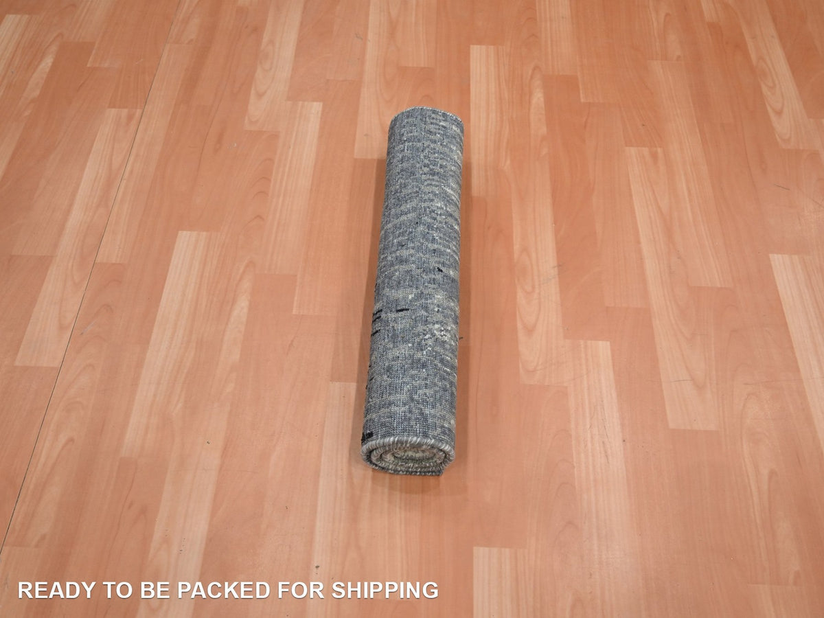 Modern / Contemporary hand-knotted wool rug in Gray, 2' x 3' — SKU O075915 (view 5)