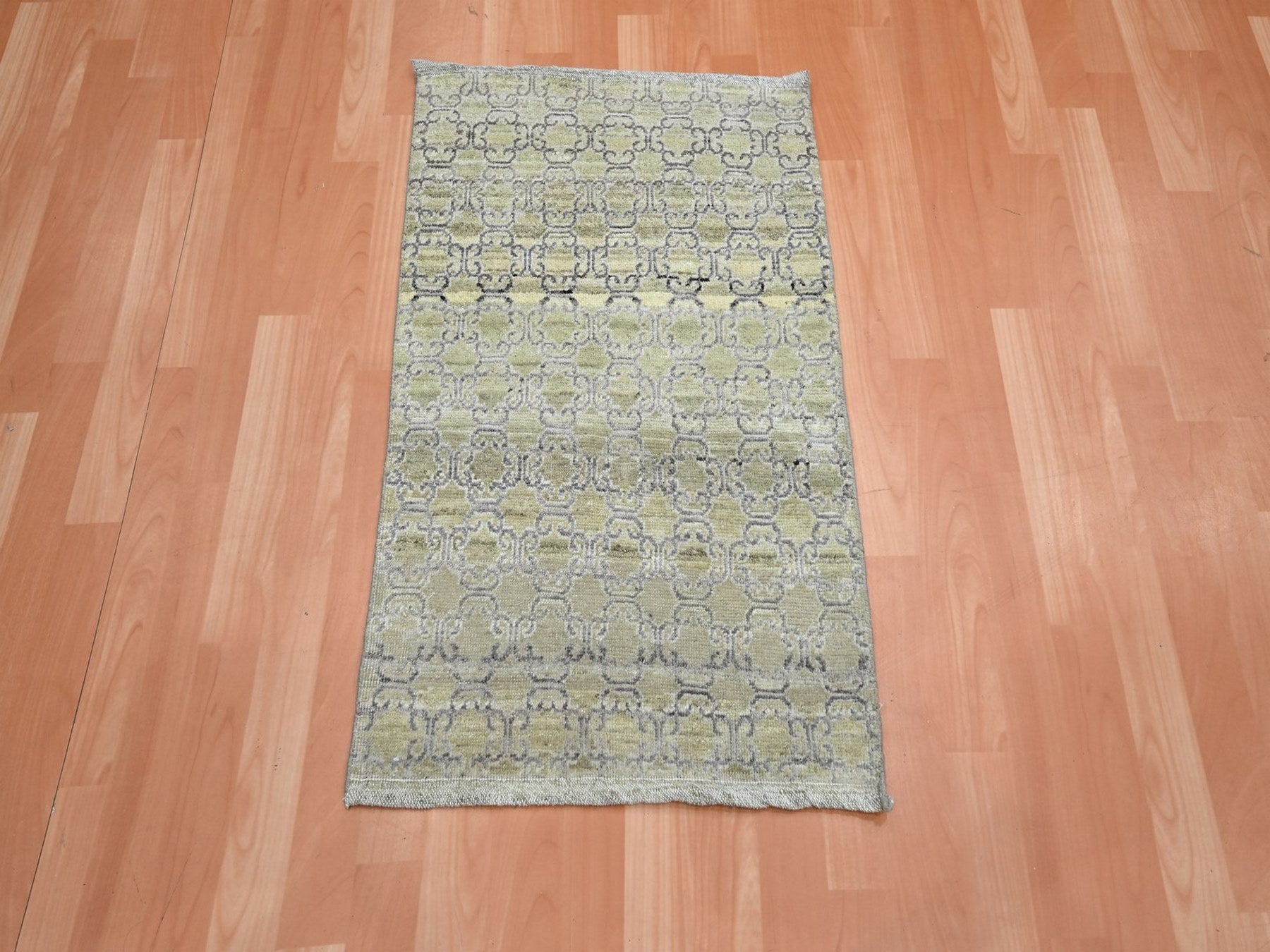 Green 2'0" x 3'0" Khotan and Samarkand Hand knotted Silk Rug - Sku: O075923
