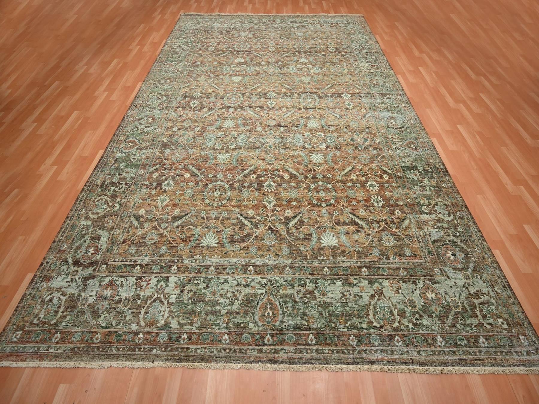 Red 9'10" x 13'11" Fine Oriental Hand knotted Wool Rug - Sku: O075934