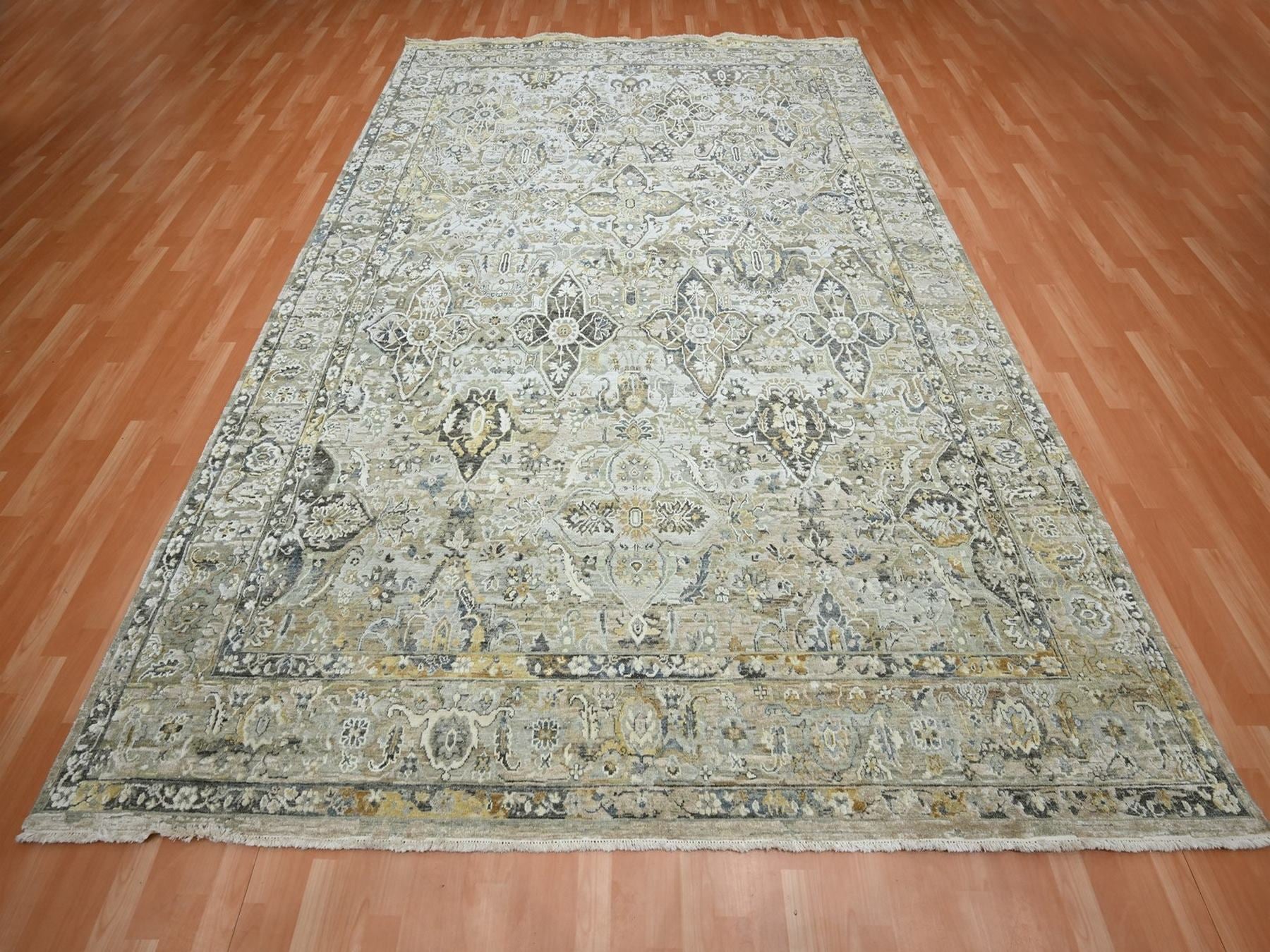 Brown 8'10" x 11'11" Wool and Silk Hand knotted Wool/Silk Rug - Sku: O075938