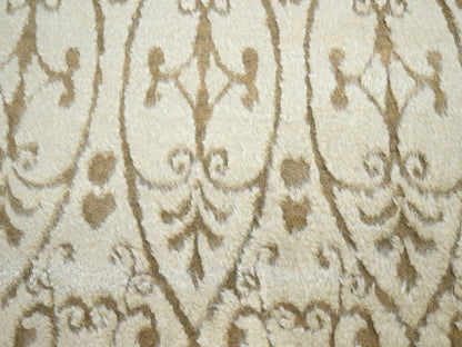 Fine Oriental hand-knotted wool rug in Ivory, 8'11" x 12'3" — SKU O075947 (view 8)