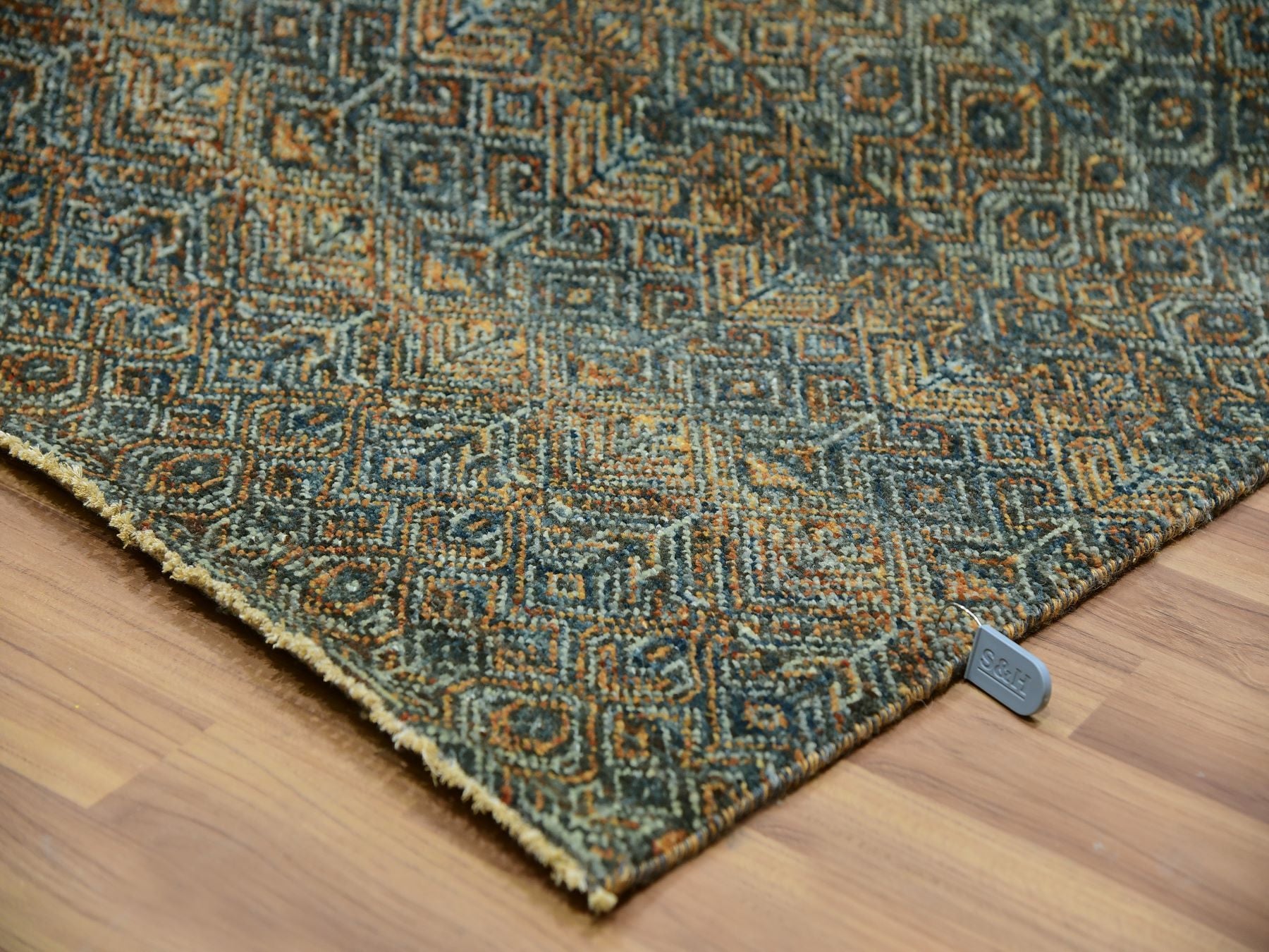 Modern / Contemporary hand-knotted wool rug in Brown, 8'1" x 10'1", SKU O076005