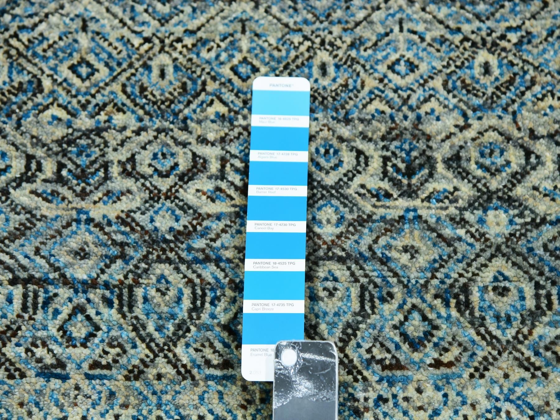 Modern / Contemporary hand-knotted wool runner in Blue, 2'6" x 8'0", SKU O076009