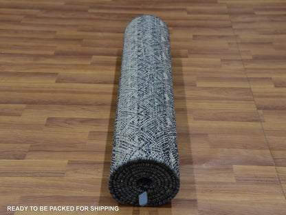 Grey 2'7" x 8'0" Modern / Contemporary Hand knotted Wool Rug - Sku: O076020