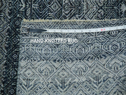 Grey 2'7" x 8'0" Modern / Contemporary Hand knotted Wool Rug - Sku: O076020