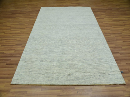Ivory 5'10" x 9'1" Modern and Contemporary Hand knotted Wool Rug - Sku: O076024