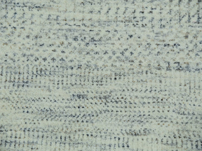 Ivory 5'10" x 9'1" Modern and Contemporary Hand knotted Wool Rug - Sku: O076024
