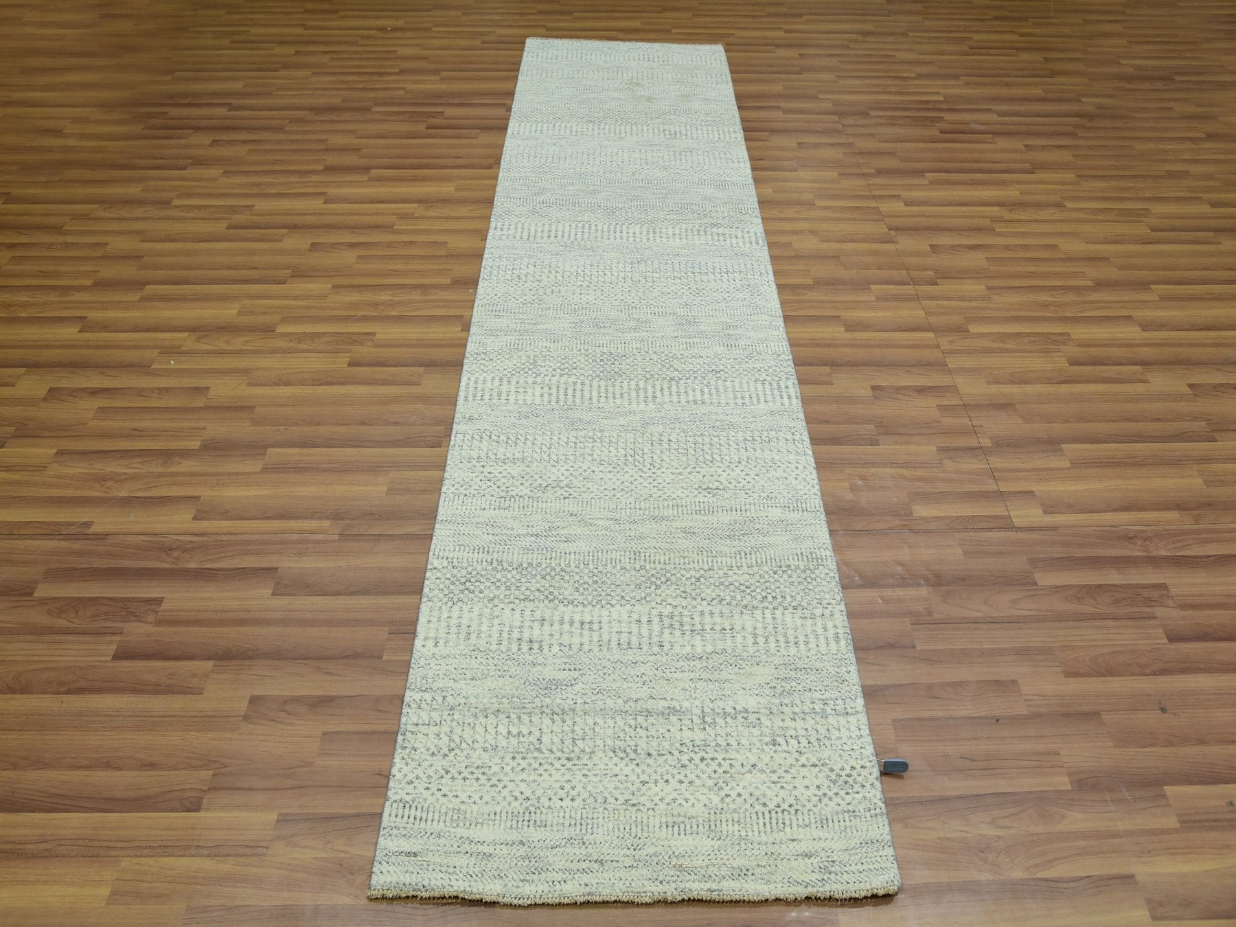 Modern / Contemporary hand-knotted wool runner in Ivory, 2'6" x 10'1", SKU O076028