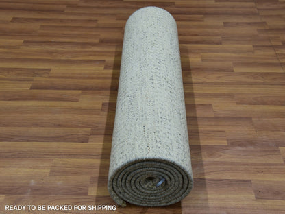Ivory 2'6" x 10'1" Modern and Contemporary Hand knotted Wool Rug - Sku: O076028