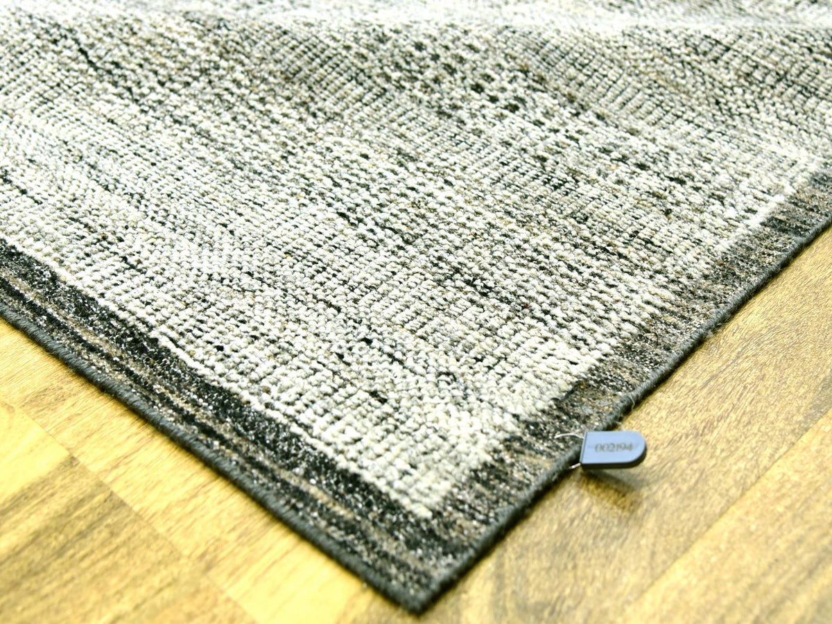 Modern / Contemporary hand-knotted wool rug in Black, 12'2" x 15'0", SKU O076067