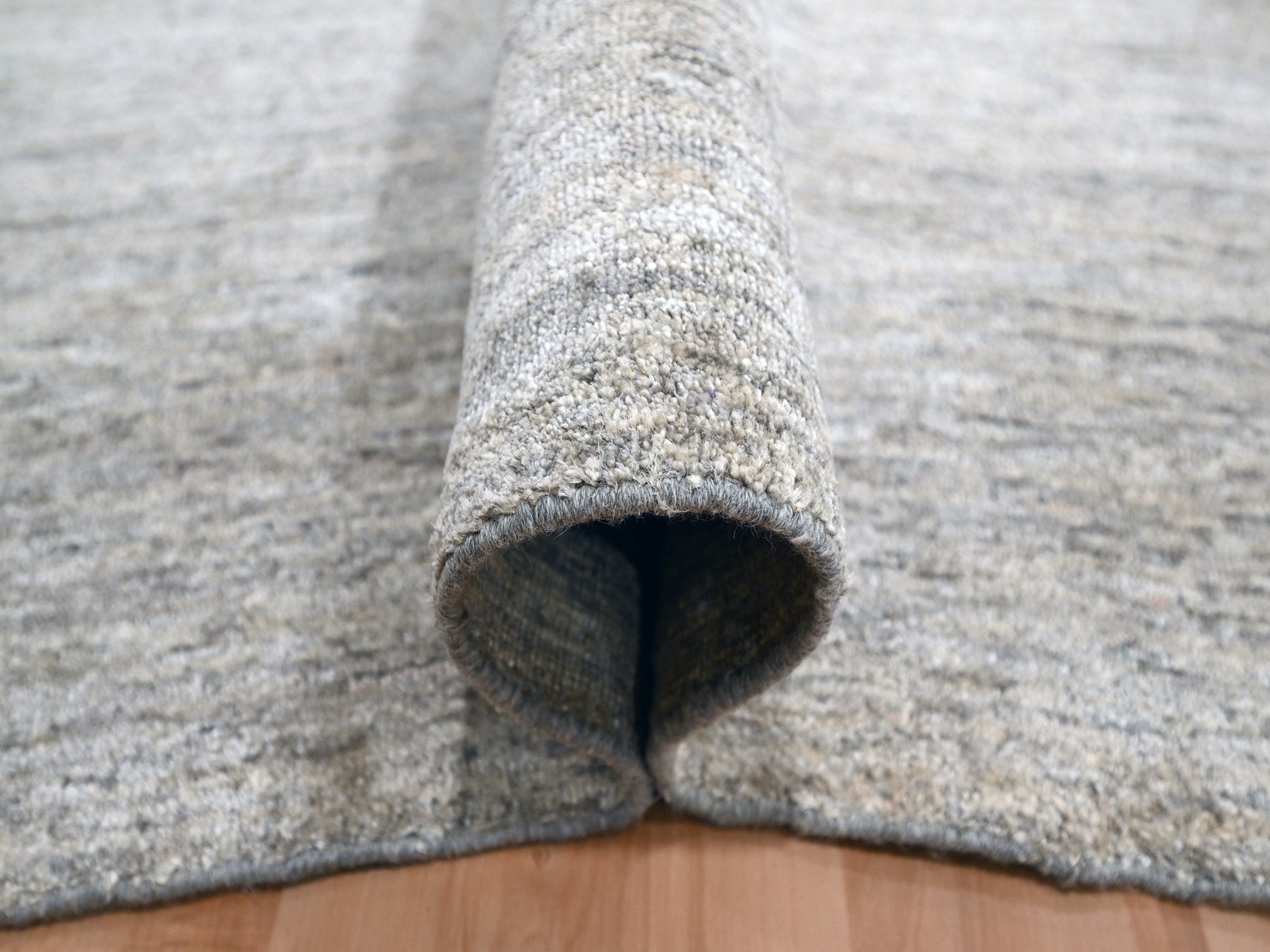 Modern / Contemporary hand-knotted silk rug in Brown, 9'1" x 11'10", SKU O076071