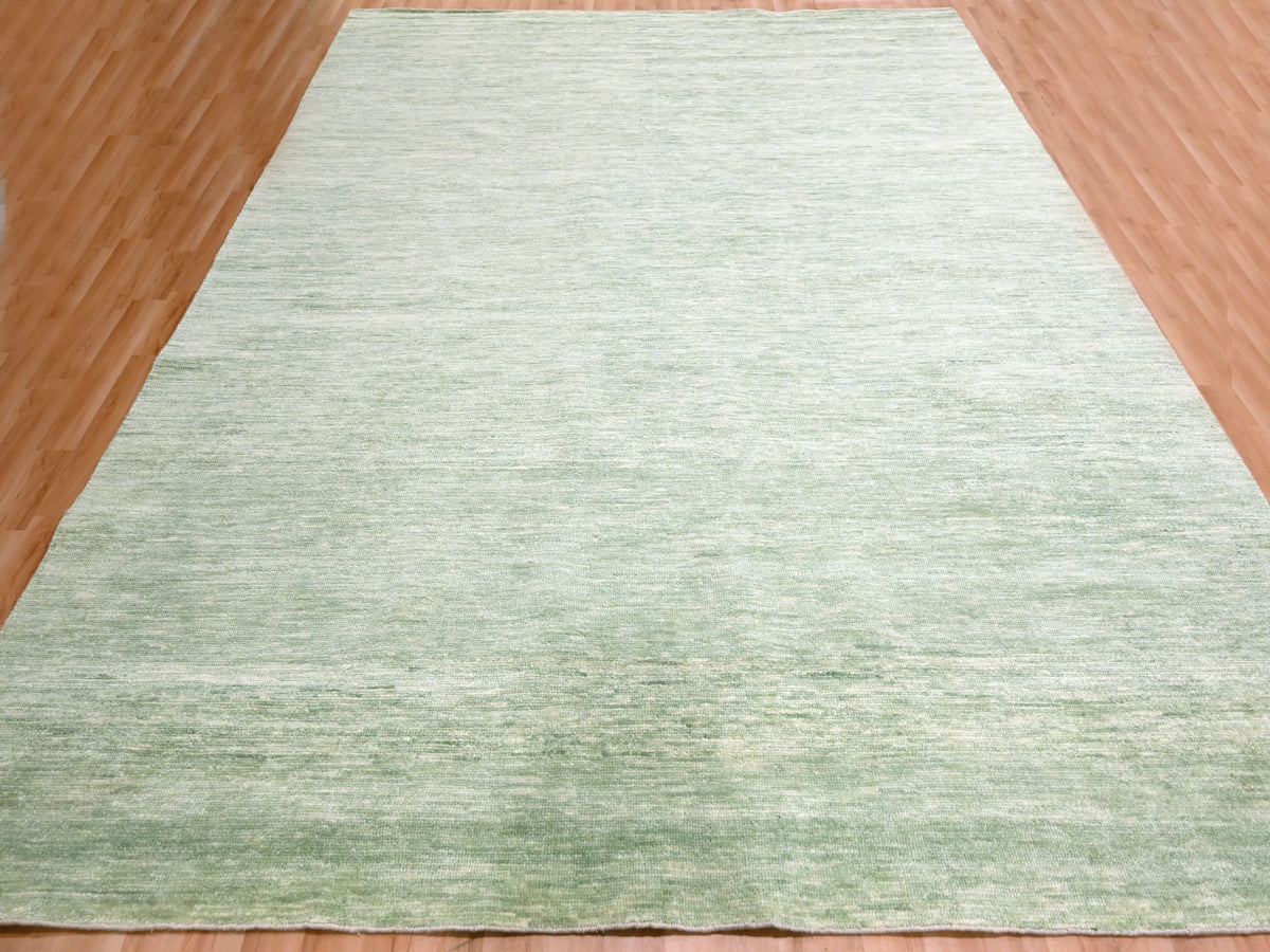 Modern / Contemporary hand-knotted wool rug in Green, 9'4" x 12'4", SKU O076080