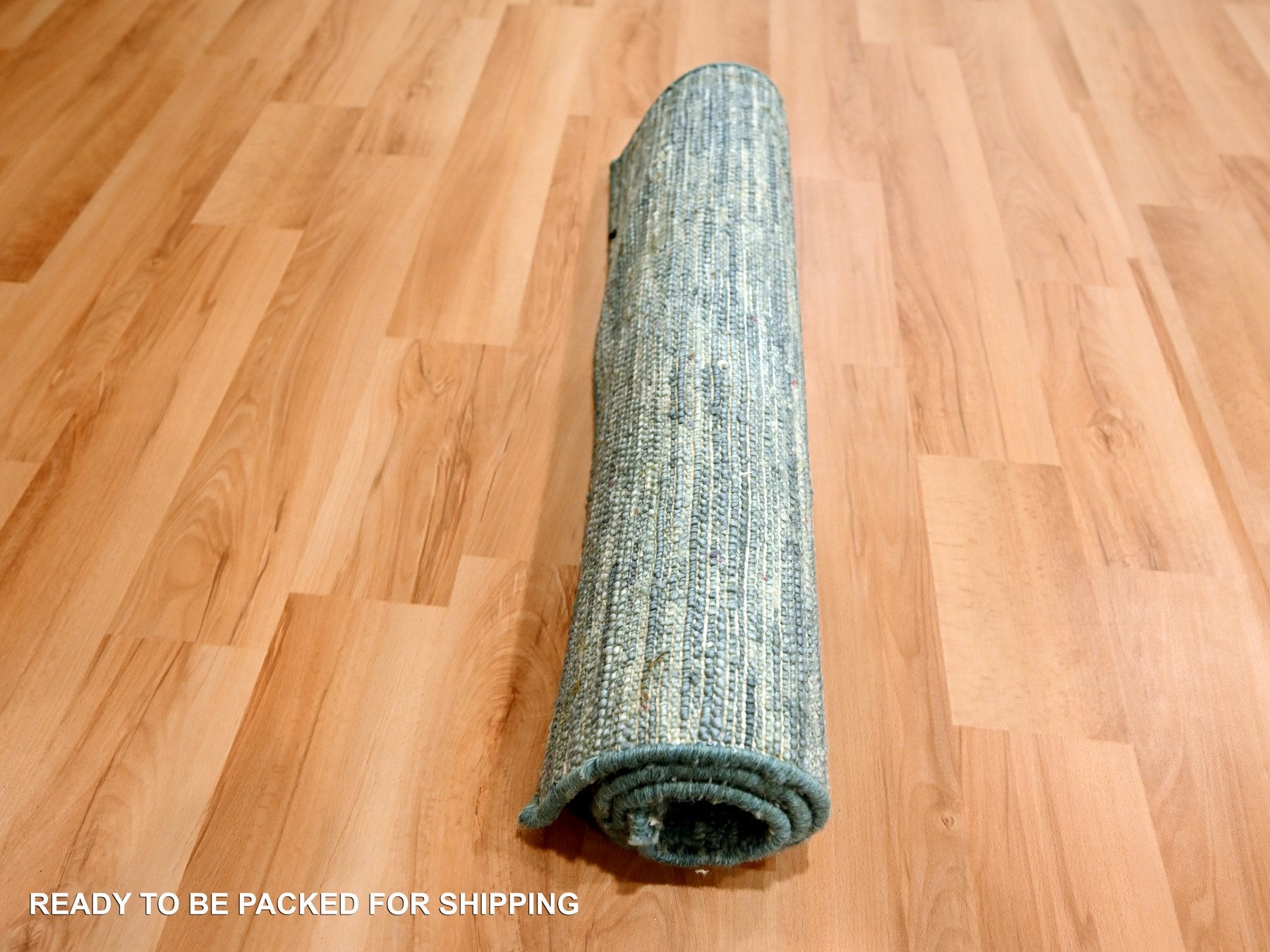 Modern / Contemporary hand-knotted wool rug in Gray, 2' x 3' — SKU O076097 (view 5)