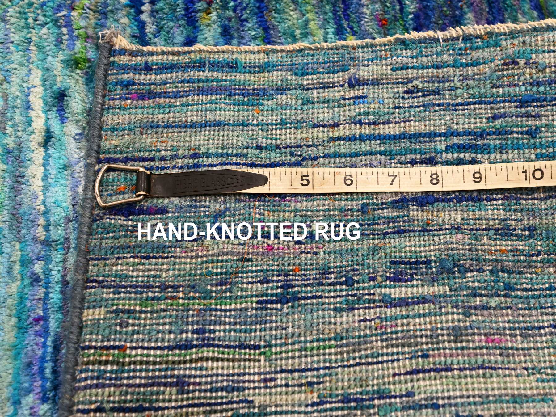 Modern / Contemporary hand-knotted silk rug in Blue, 2'0" x 3'0", SKU O076103