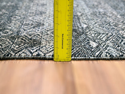 Grey 3'1" x 4'11" Modern / Contemporary Hand knotted Wool Rug - Sku: O076156