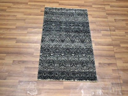 Grey 2'0" x 3'0" Modern / Contemporary Hand knotted Wool Rug - Sku: O076157