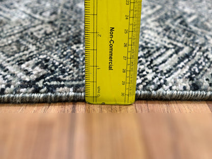 Grey 2'0" x 2'11" Modern / Contemporary Hand knotted Wool Rug - Sku: O076158