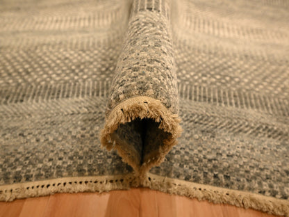 Modern / Contemporary hand-knotted wool rug in Gray, 8' x 10'3" — SKU O076178 (view 5)