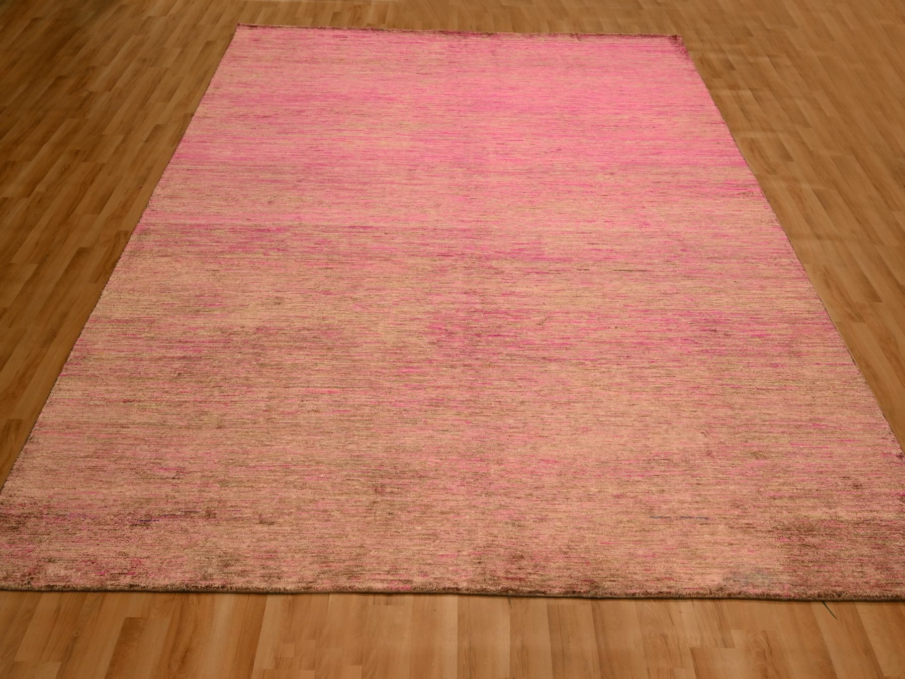 Modern / Contemporary hand-knotted sari silk rug in Pink, 7'9" x 10' — SKU O076187 (view 2)