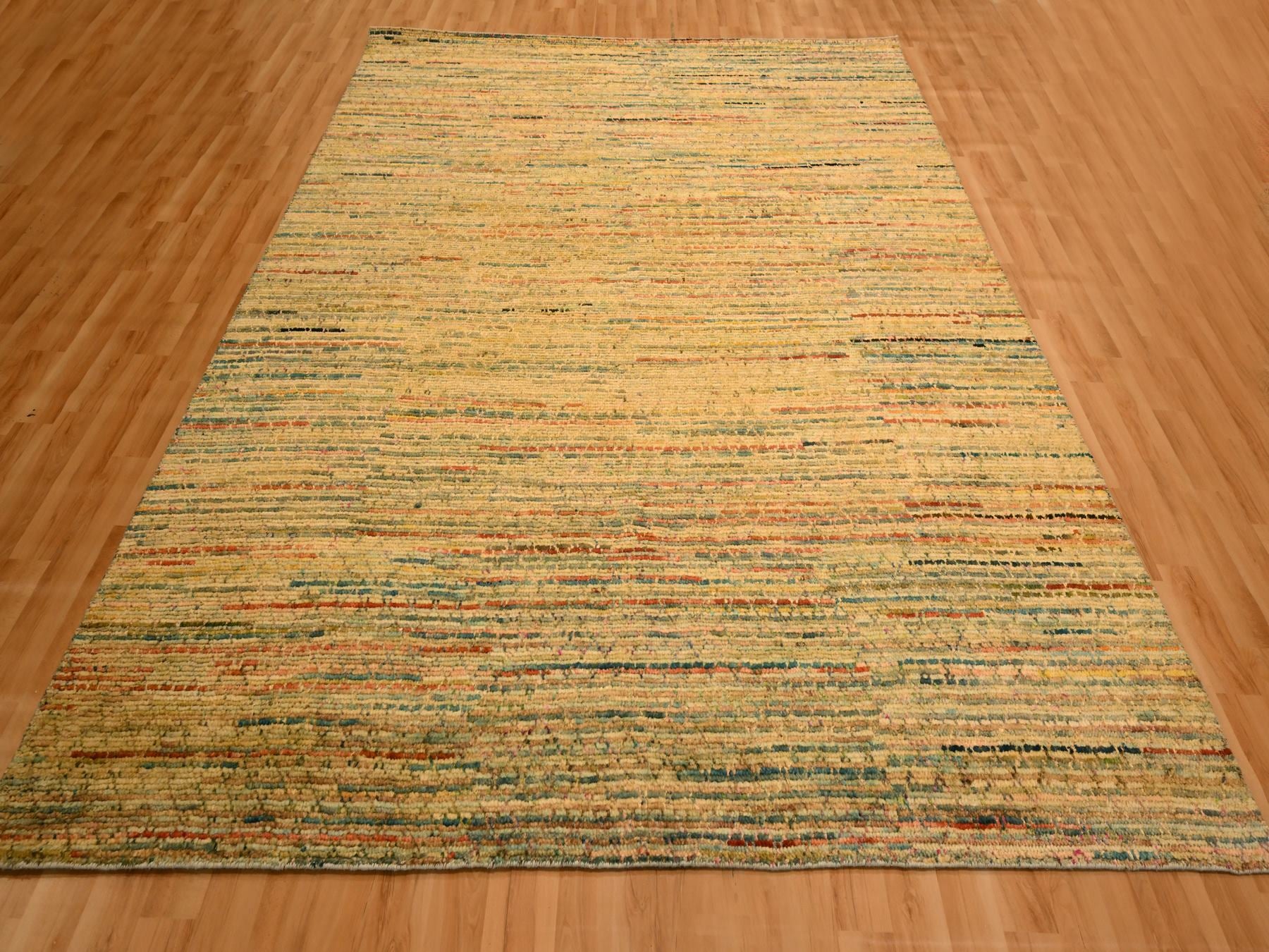 Modern / Contemporary hand-knotted wool/sari silk rug in Yellow, 8' x 10'3" — SKU O076190 (view 2)