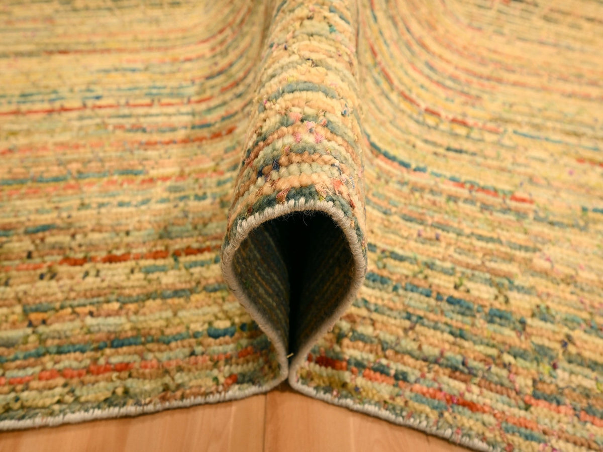 Modern / Contemporary hand-knotted wool/sari silk rug in Yellow, 8' x 10'3" — SKU O076190 (view 5)