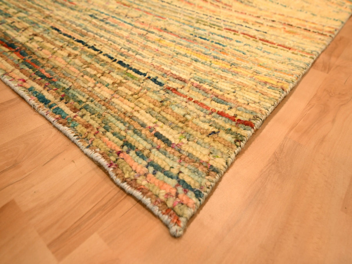 Modern / Contemporary hand-knotted wool/sari silk rug in Yellow, 8' x 10'3" — SKU O076190 (view 6)