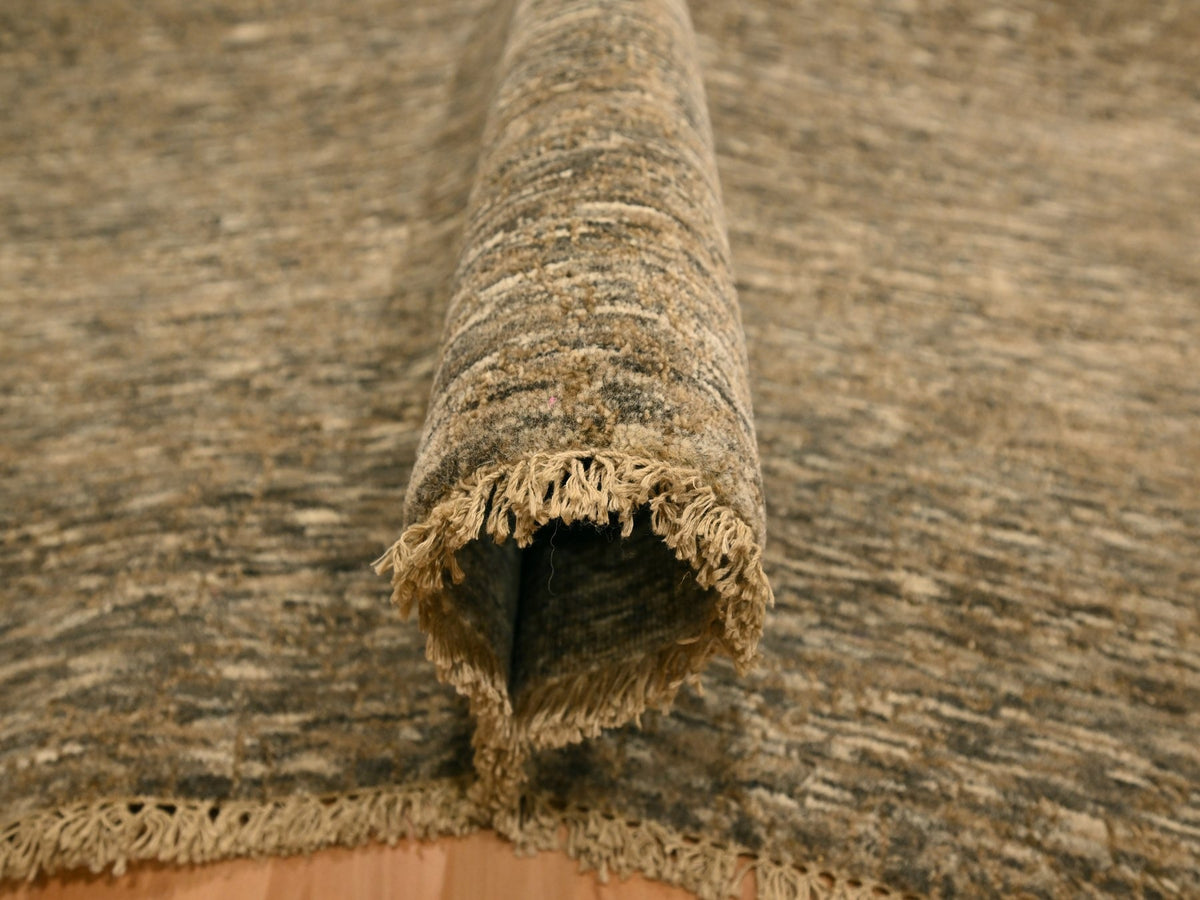Modern / Contemporary hand-knotted wool rug in Brown, 7'6" x 9'11" — SKU O076196 (view 5)